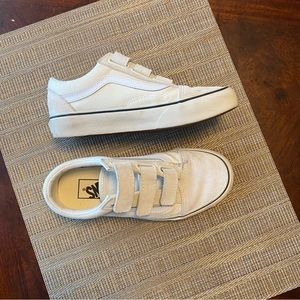 VANS Old Skool V Suede Canvas Shoe